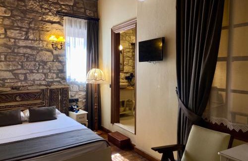 Urla Hotel | Oceanfront Urla Taş Konak Otel with Family-Friendly Amenities