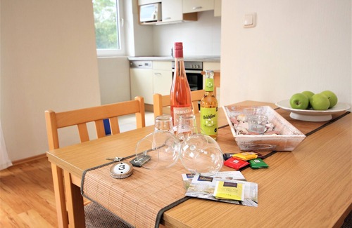 Westerdeichstrich Apartment | Urlaub Abseits vom Trubel. Für bis zu 5 Personen im 1te OG mit Loggia