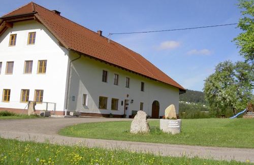 Gutau House | Family-Friendly Retreat at Urlaub am Bauernhof Wenigeder
