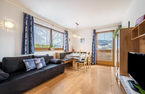 Albions Apartment | Family-Friendly Retreat at Urlaub auf dem Bauernhof Hallerhof