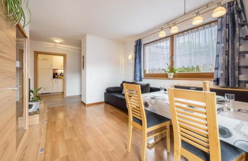 Albions Apartment | Family-Friendly Retreat at Urlaub auf dem Bauernhof Hallerhof