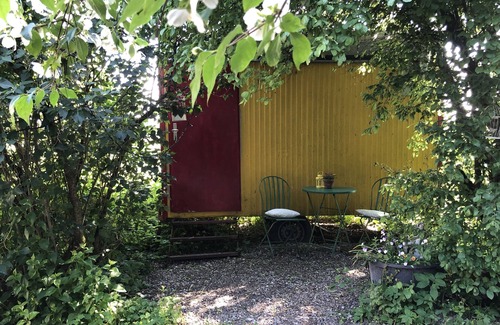 Unterallgau Cabin | Family-Friendly Getaway at Nikolinenhof - Kid-Approved Stay