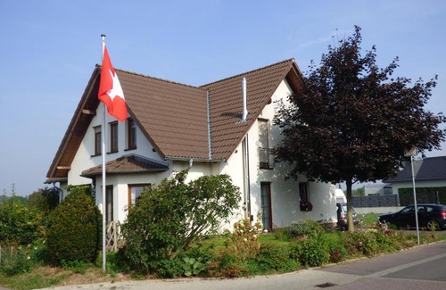 Wassenberg Apartment | Experience Authentic Hospitality at Urlaub bei den Schweizern