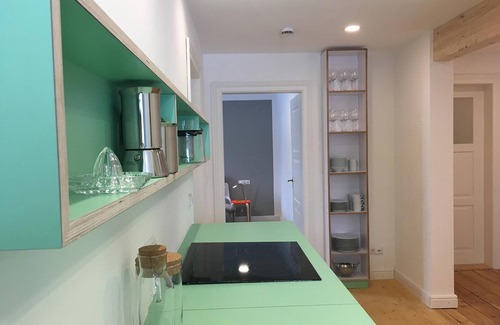 Thalkirchdorf Apartment | Perfect Getaway for Sun Seekers with Family-Friendly Amenities