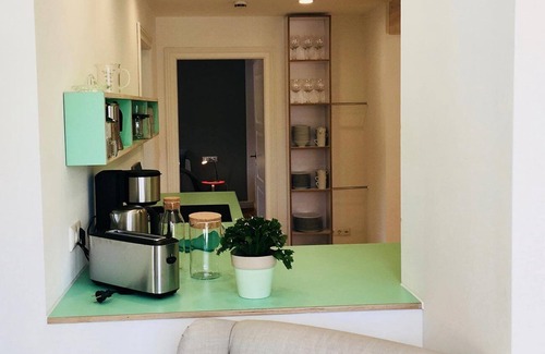 Thalkirchdorf Apartment | Perfect Getaway for Sun Seekers with Family-Friendly Amenities