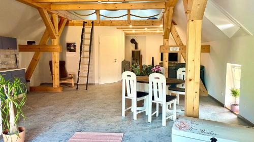 Kreba-Neudorf Apartment | Discover Urlaubshof Turmblick: Family-Friendly Retreat
