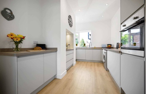 Trafford Apartment | Urmston First - 3 Bed Apartment