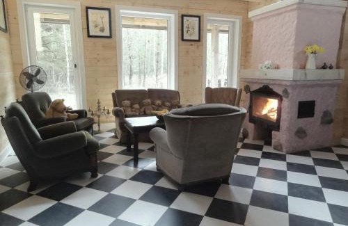 Hajnowka House | Delightful Uroczysko Sosnówka: Family-Friendly Retreat