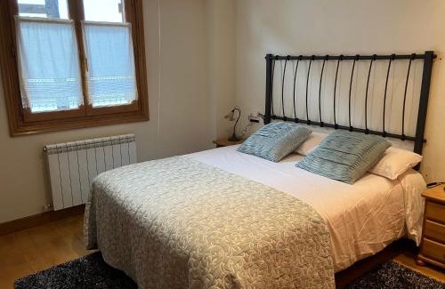 Goizueta Apartment | Guest Rated 9.5: Urumea Apartamento with Breakfast Included