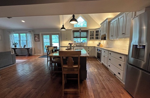 Dark Hollow Woods House | US Open at Oakmont - 6 Bedroom Home 3 blocks from Oakmont Country Club