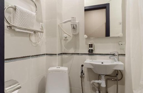 Nevskaya Zastava Hotel | Discover Usadba on Elizarova with Delicious Breakfasts