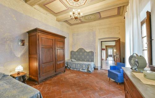 Crespina Villa | Exclusive Palazzo du XVI with Private Pool and Family Friendly