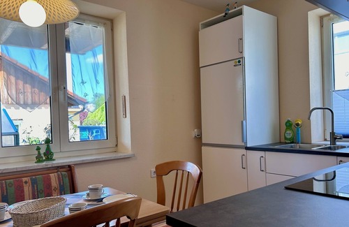 Wangen im Allgaeu Apartment | Experience Uschis Sommergarten - Garden Oasis in Allgäu