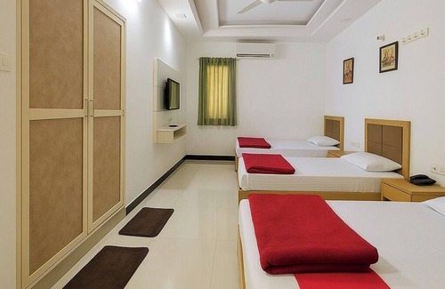 Bhuj Hotel | Family-Friendly Stay at Usha Residency for Memorable Getaways
