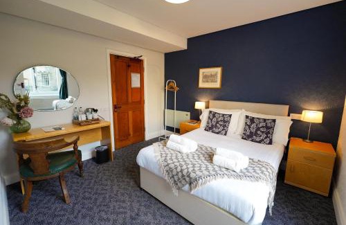 Ushaw Moor Bed & Breakfast | Historic Ushaw House with Beautiful Gardens & Dining Options