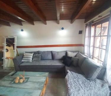 Province of Tierra del Fuego House | Pet-Friendly Ushuaia Cabin with 3 Bedrooms & High Ratings