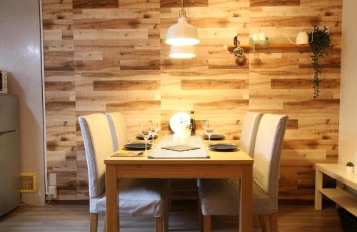 Minato Apartment | Family-Friendly Guesthouse Near USJ & Umeda Transportation
