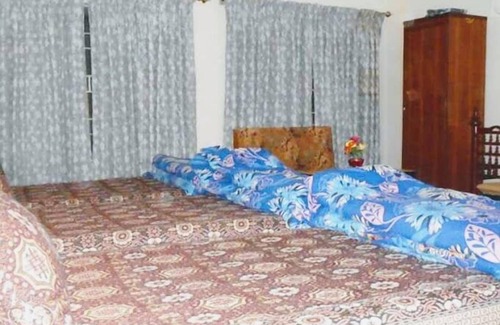 Mirpur House | Comfortable Usman Guest House with Breakfast & Child Care