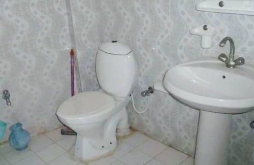 Mirpur House | Comfortable Usman Guest House with Breakfast & Child Care