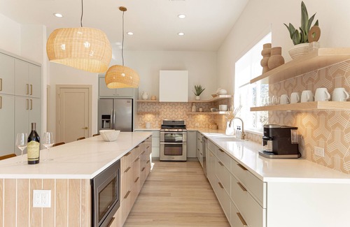Parker Lane House | Elegant Retreat with Private Pool & Hot Tub, Rated 10/10