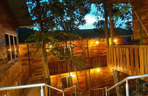 Teluk Nipah Cabin | Inviting Utan Teluk Nipah: Pool & Breakfast Included!