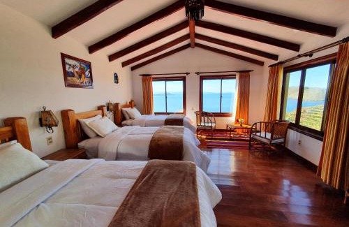 Yumani Cabin | Utasawa: Guest Rated 9/10 with Private Beach & Ocean Views