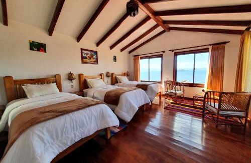 Yumani Cabin | Utasawa: Guest Rated 9/10 with Private Beach & Ocean Views