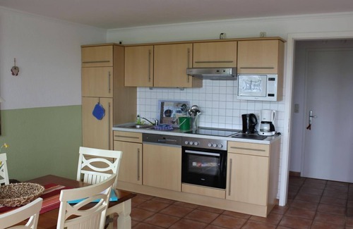 Garding Apartment | Discover Utholm - Korndeichhof with Ocean Views & Family Comfort