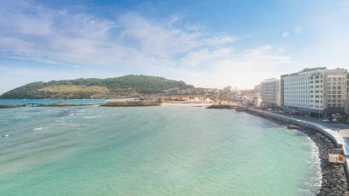 Jocheon Hotel | Oceanfront Utop Ubless Hotel Jeju with Hot Tub & Child-Friendly