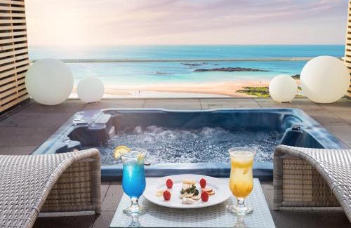 Jocheon Hotel | Oceanfront Utop Ubless Hotel Jeju with Hot Tub & Child-Friendly