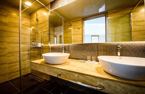 Jocheon Hotel | Experience Utop Ubless Hotel Jeju Hamdeok: 4-Star Comfort