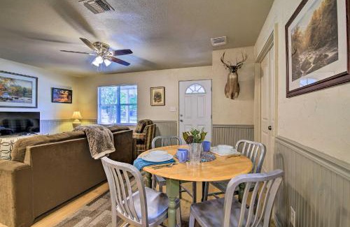 Utopia House | Family-Friendly Escape, Steps from Utopia Park Awaits!