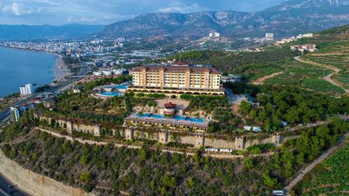 Kargicak Resort | Discover Utopia World: An Oceanfront 5-Star Escape