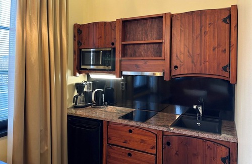 Utsjoki Hotel | Utsjoki Arctic Resort: Highly Rated with Family-Friendly Amenities
