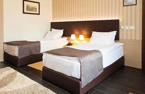Dhaka Hotel | Comfortable UU Residential Hotel with Great Amenities