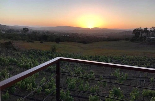 San Antonio de las Minas Cabin | Experience the UvaUva Luxe-Cabin: Guest Rated 9/10