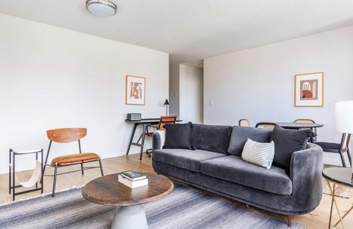 Upper West Side Apartment | Pet-Friendly UWS 1BR with Gym & Parking Near Central Park