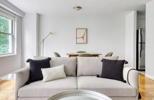 Upper West Side Apartment | Elegant UWS 1BR with Elevator, Doorman & Gym Near NYC