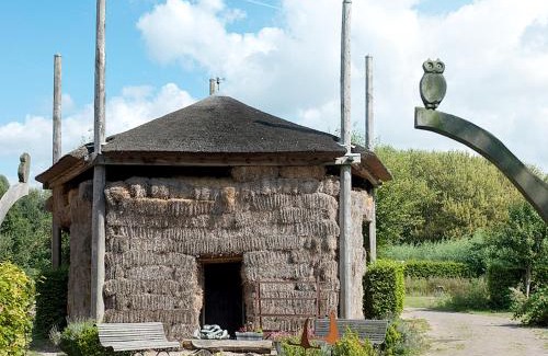 Municipality of Pijnacker-Nootdorp Hotel | Relaxing Retreat at Buitengoed De Uylenburg with Breakfast