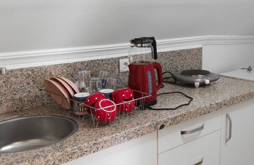 Marmaris City Center Apartment | Cozy Uysal Suite and Loft: Pet-Friendly Family Retreat