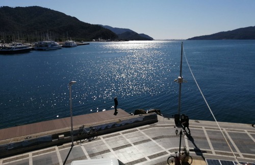 Marmaris City Center Apartment | Cozy Uysal Suite and Loft: Pet-Friendly Family Retreat
