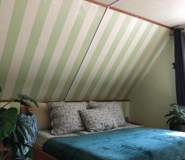 Szanazug Apartment | Guest Rated: 10/10 at Váradi Vendégház - Family Friendly Stay