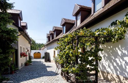 Fertorakos House | Family-Friendly Várfal Vendégház with Kitchen Amenities