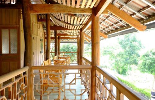 Van Ho Cabin | Inviting Vân Hồ Ecolodge with Hot Tub and Breakfast Included