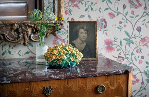 Granna House | Discover Västanå Slott: Family-Friendly Stay Awaits