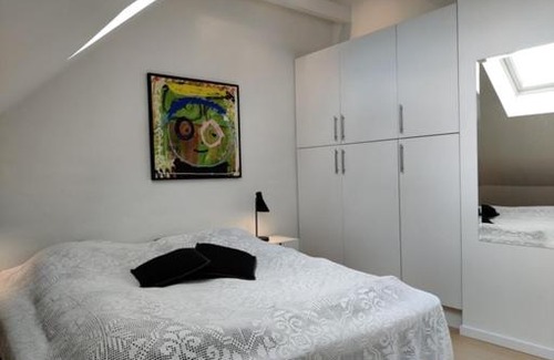 Herning House | Central Rooms with Kitchen Access - Guest Rated 9/10