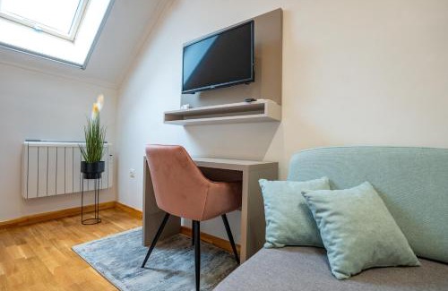 Gyula Apartment | Végvár Spa Apartman: Guest Rated 9.4 with Oceanfront Relaxation