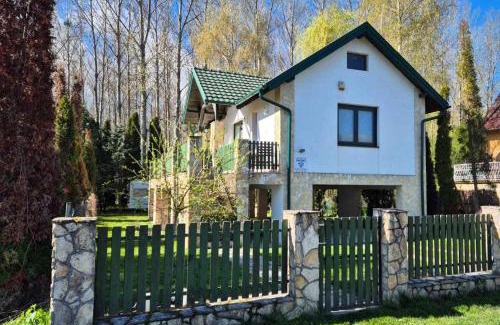 Venek House | Véneki-pihi Vendégház