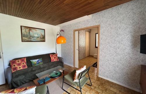 Venosc Apartment | Pet-Friendly Retreat in Vénosc-Les 2 Alpes with Ocean Views