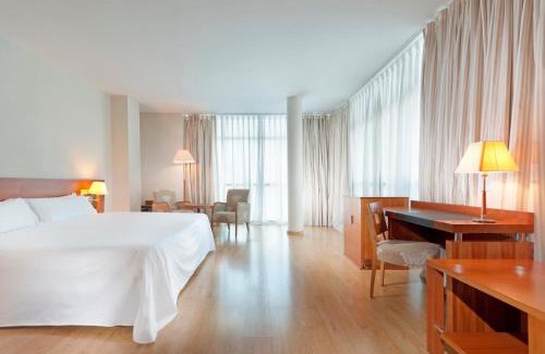 Almeria Hotel | Discover Vértice Indalo Almería: Oceanfront Bliss & Pool